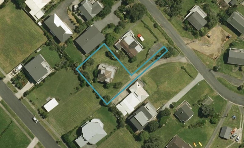 16 Wairahi Road, Langs Beach, Waipu - Carousel 1
