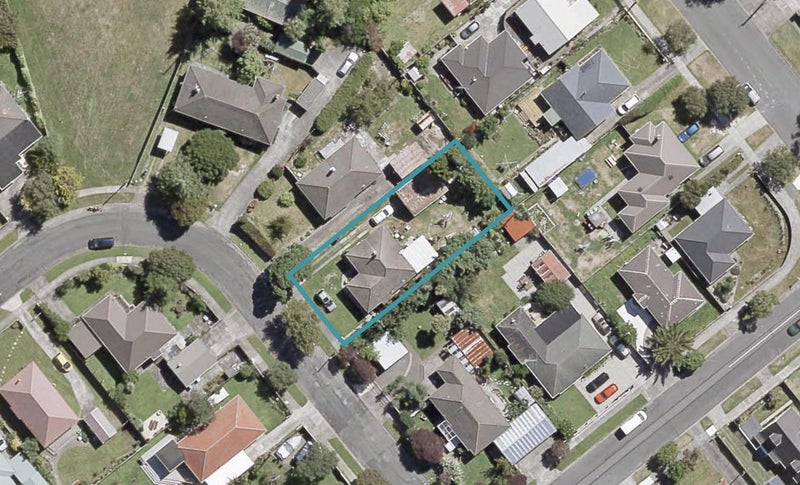 41 Atiawa Crescent, Waiwhetu, Lower Hutt - Carousel 1