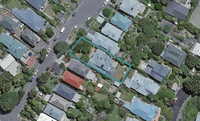 31 Grove Road, Kelburn, Wellington - Carousel 1