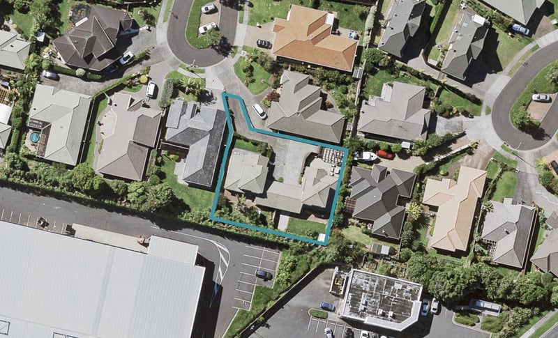 2/25 Keswick Close, Northpark, Auckland - Carousel 1