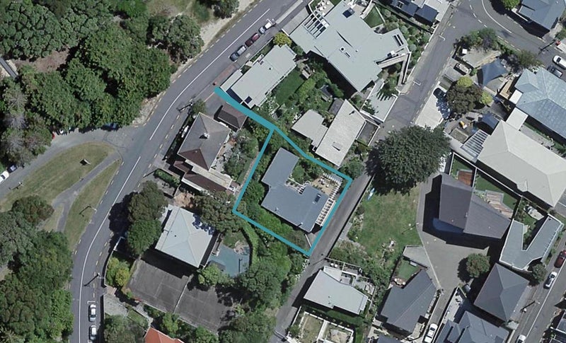 12 Salmont Place, Kelburn, Wellington - Carousel 1