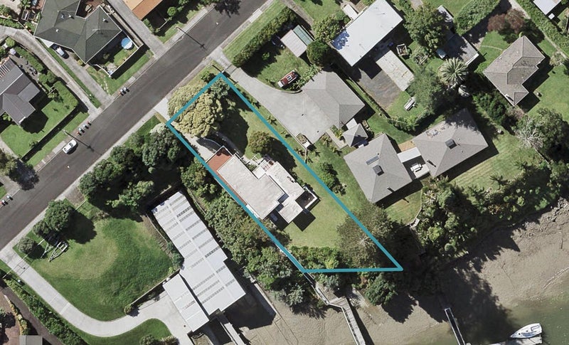 18 Riverview Road, Panmure, Auckland - Carousel 1