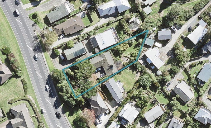 442 Whangaparaoa Road, Stanmore Bay, Whangaparaoa - Carousel 1