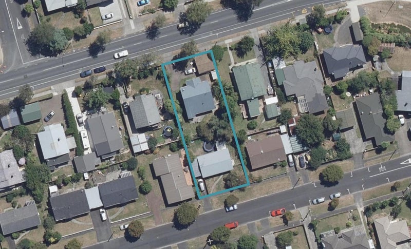 23 Bains Avenue, Hamilton East, Hamilton - Carousel 1