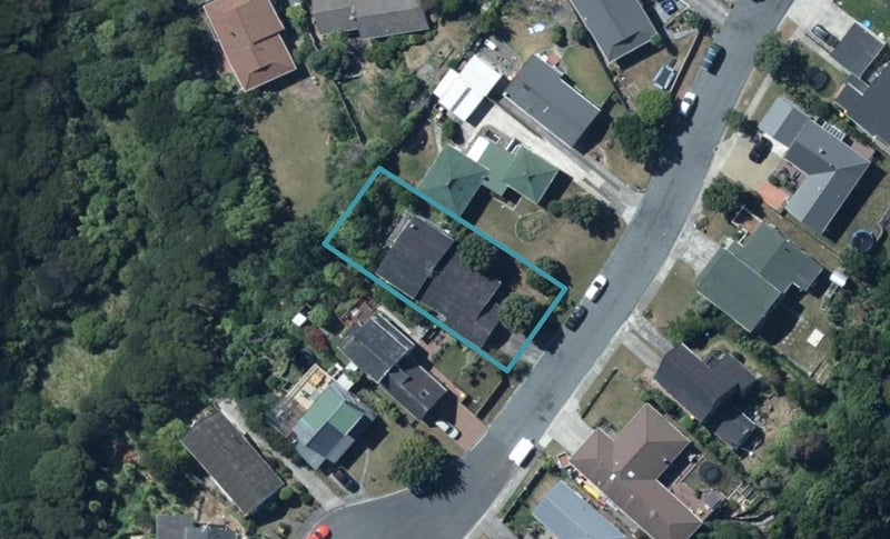 16 The Sounding, Whitby, Porirua - Carousel 1