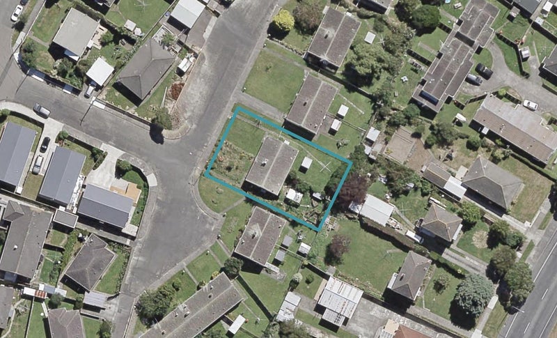 1/12 Deckston Grove, Taita, Lower Hutt - Carousel 1