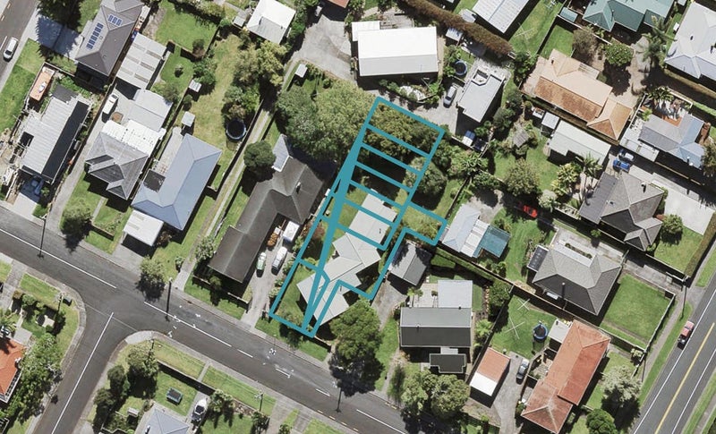 4/109 Taikata Road, Te Atatū Peninsula, Auckland - Carousel 1