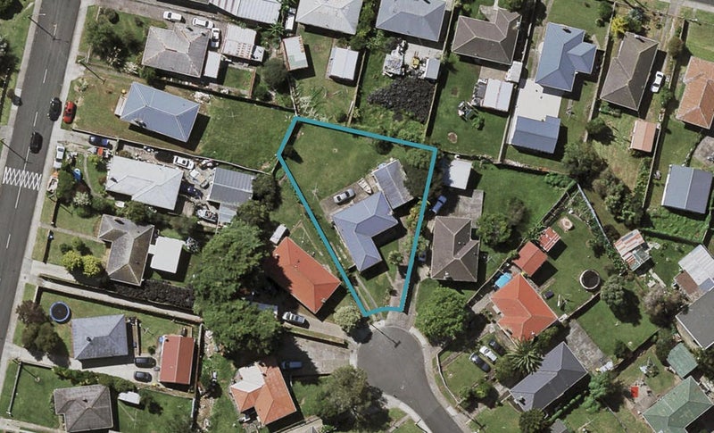 9 Leonard Place, Otara, Auckland - Carousel 1