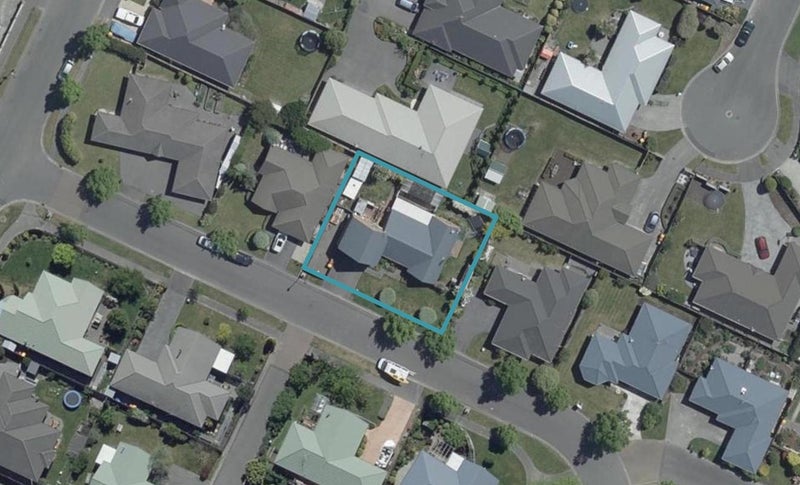 5 Riegler Place, Belfast, Christchurch - Carousel 1