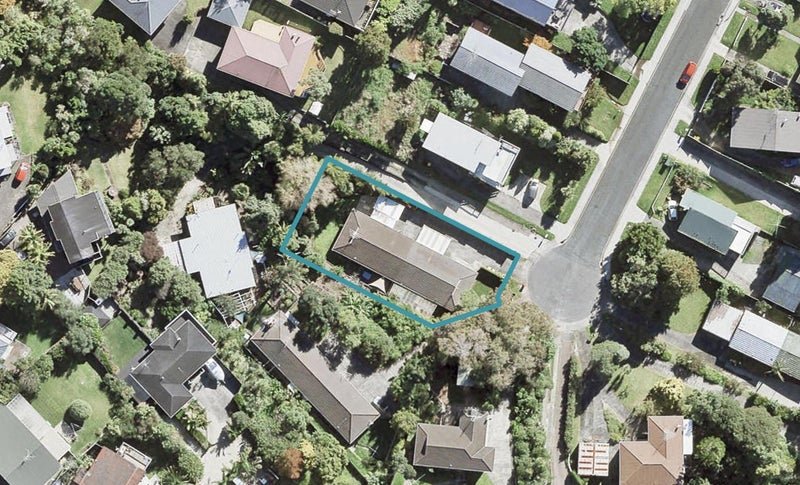 1/15 Dunraven Place, Torbay, Auckland - Carousel 1