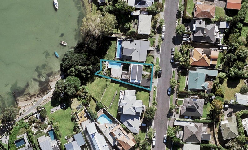18 Westmere Park Avenue, Westmere, Auckland - Carousel 1