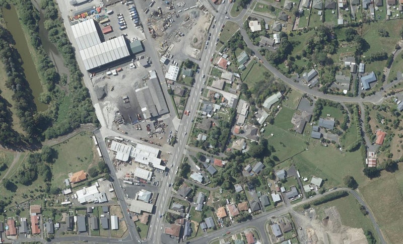 30 Brighton Road, Green Island, Dunedin - Carousel 1