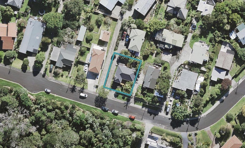 11A Radiata Lane, Chatswood, Auckland - Carousel 1