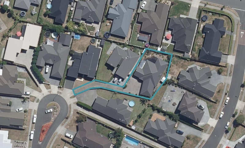 16 Satchmo Place, Rototuna North, Hamilton - Carousel 1