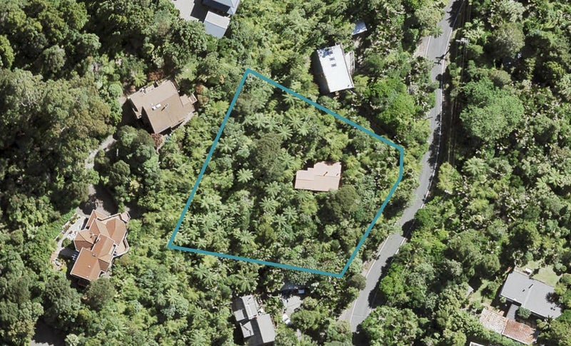 209 Shaw Road, Titirangi, Auckland - Carousel 1