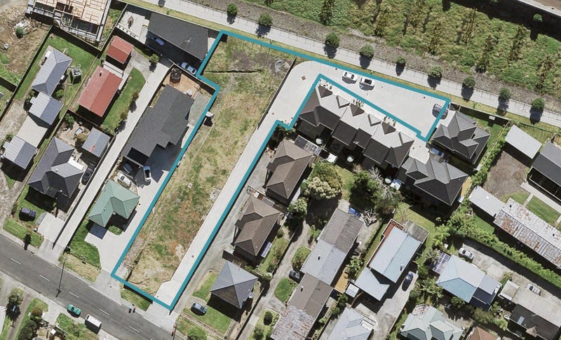 4/7 Stamford Park Road, Mount Roskill, Auckland - Carousel 1