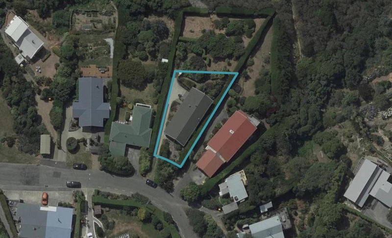 11 Koromiko Crescent, Diamond Harbour, Lyttelton - Carousel 1