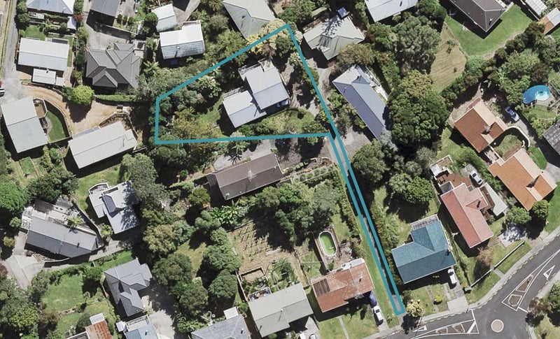 40 Marlborough Avenue, Glenfield, Auckland - Carousel 1