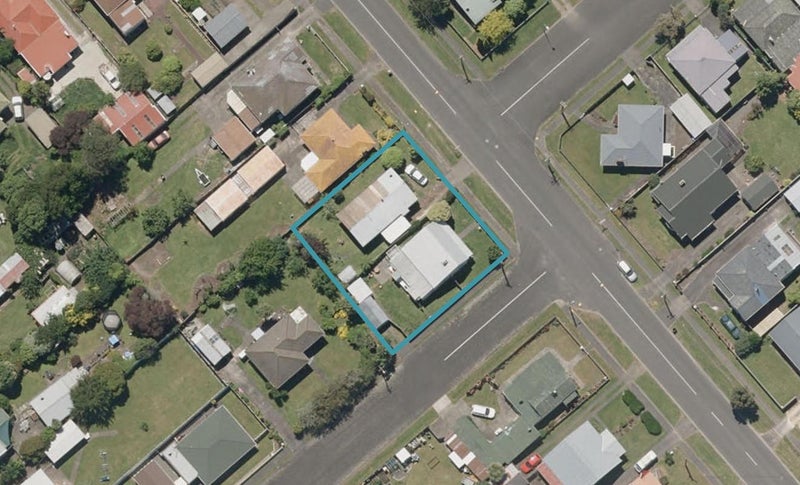 10 Rangitikei Street, Whanganui East, Whanganui - Carousel 1