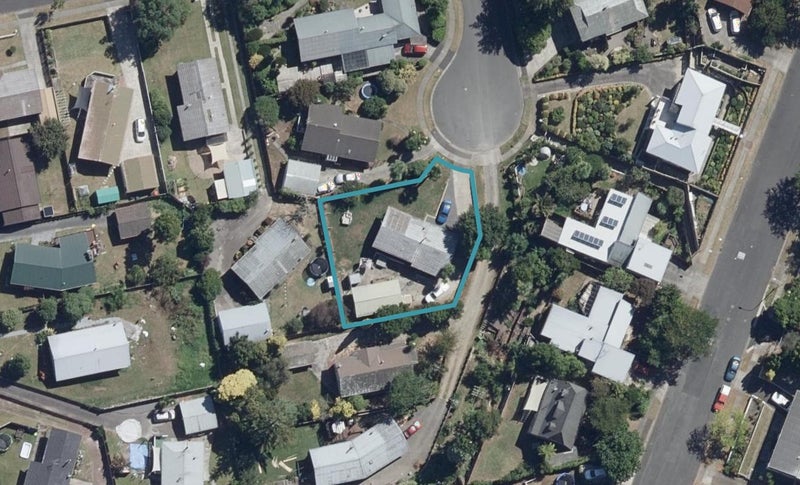 22 Cypress Crescent, Pukete, Hamilton - Carousel 1