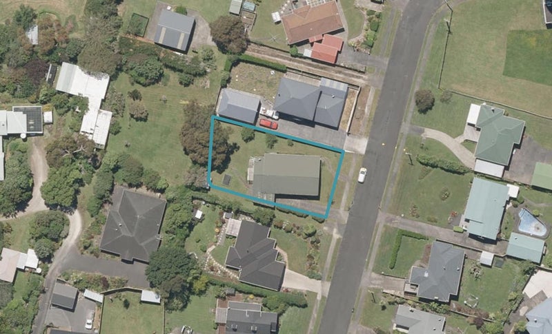 12 Bastia Avenue, Bastia Hill, Whanganui - Carousel 1
