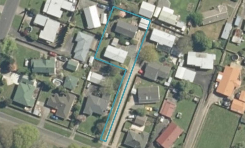81 Thompson Street, Leamington, Cambridge - Carousel 1