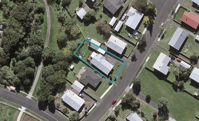 40 Grenville Street, Marfell, New Plymouth - Carousel 1