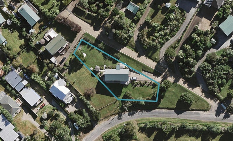 1 Dickson Road, Surfdale, Waiheke Island - Carousel 1