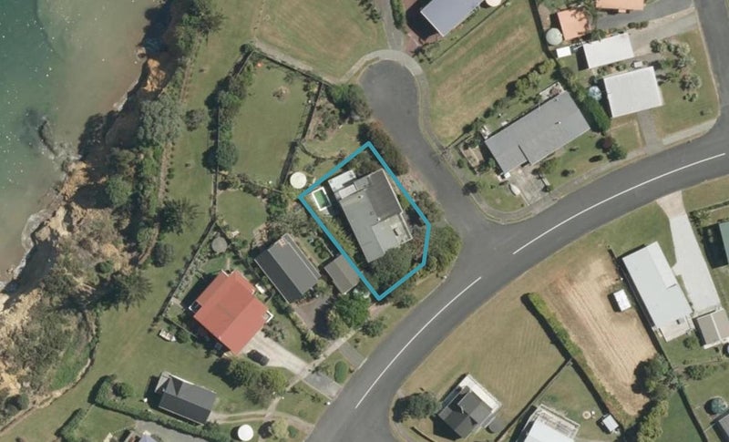 32 Peninsula Parade, Hihi, Mangonui - Carousel 1