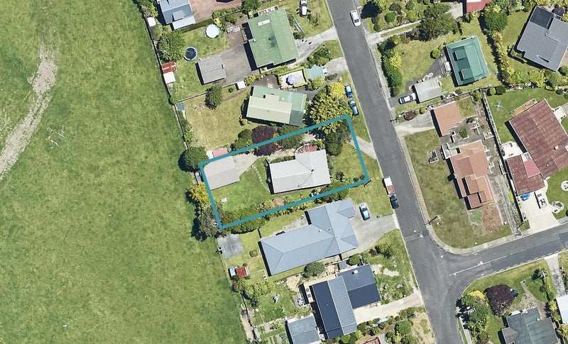 10 Rostrevor Place, Tihiotonga, Rotorua - Carousel 1