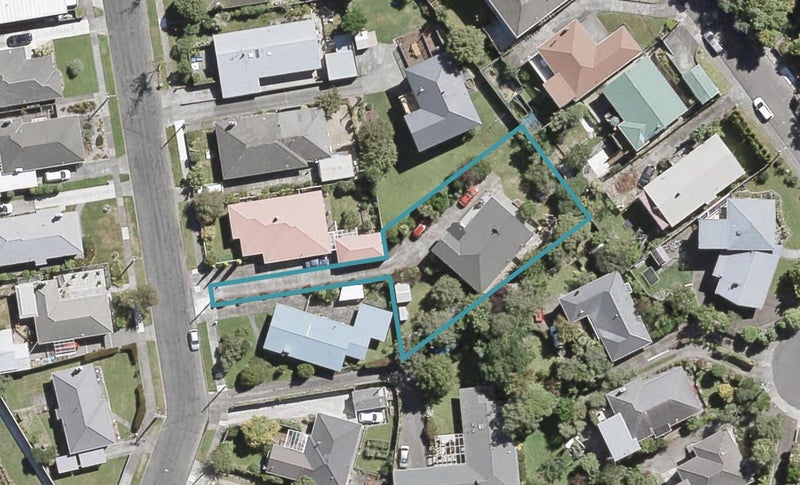 15 Parnell Street, Fairfield, Lower Hutt - Carousel 1