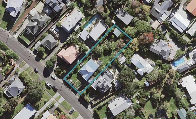 59 Palmerston Road, Birkenhead, Auckland - Carousel 1