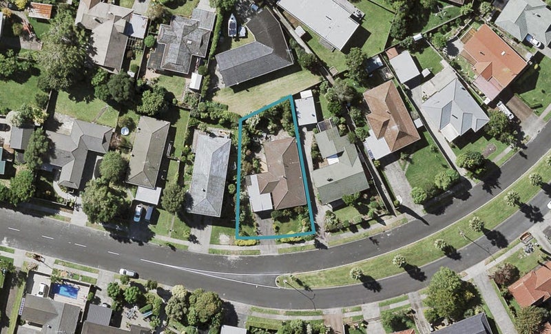 24 Meadway, Sunnyhills, Auckland - Carousel 1