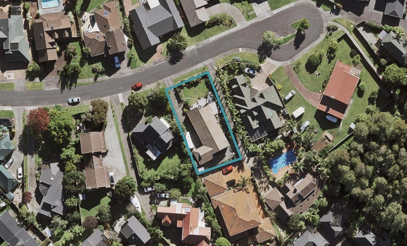 34 Uppingham Crescent, Hillcrest, Auckland - Carousel 1