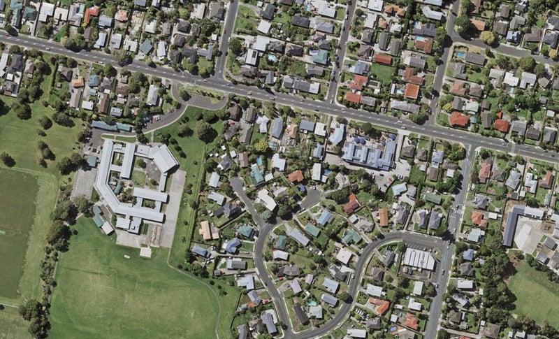 20 Elizabeth Street, Pakuranga, Auckland - Carousel 1