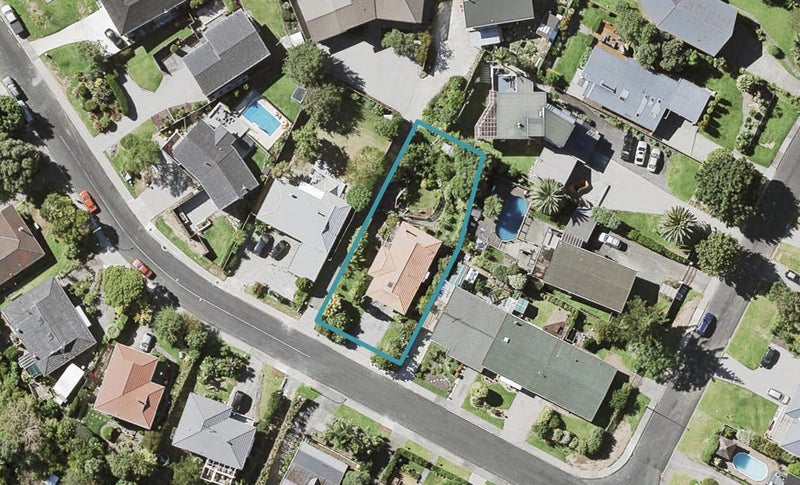 70 Evelyn Road, Cockle Bay, Auckland - Carousel 1