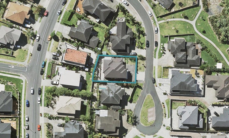 5 Lismore Way, Oteha, Auckland - Carousel 1