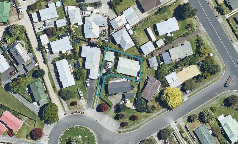 4B Lyn Grove, Papamoa Beach, Papamoa - Carousel 1