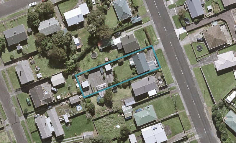 13 Paritutu Road, Spotswood, New Plymouth - Carousel 1