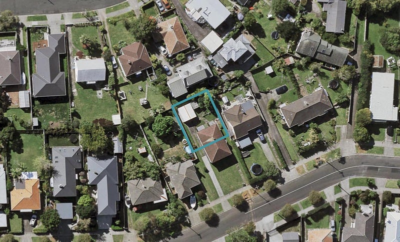 20B Harapaki Road, Meadowbank, Auckland - Carousel 1