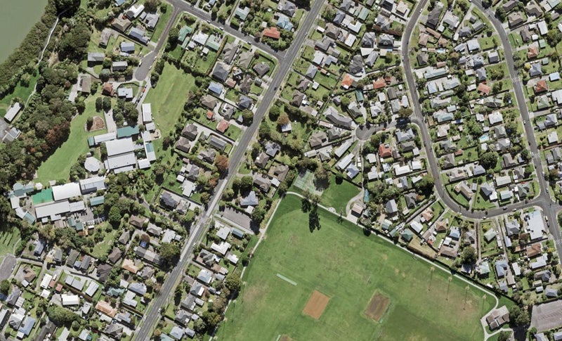 7/64 Matipo Road, Te Atatū Peninsula, Auckland - Carousel 1