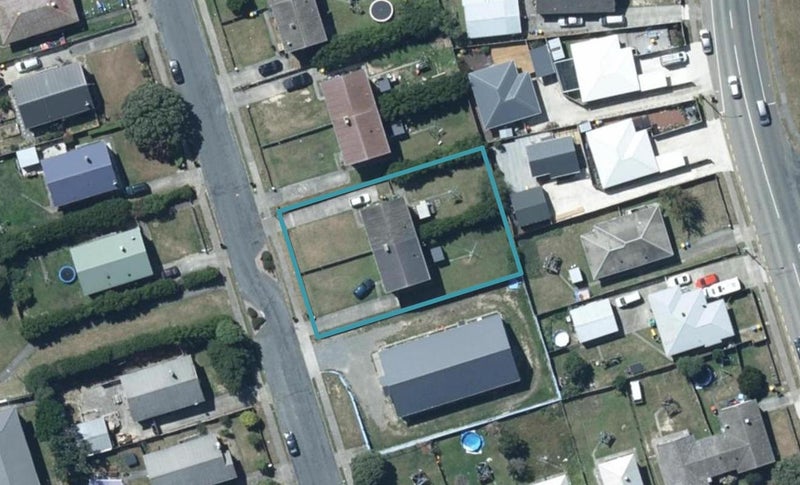 6 Loongana Street, Waitangirua, Porirua - Carousel 1