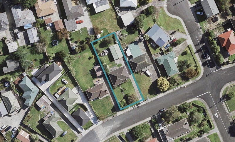 20 Ellen Street, Manurewa East, Auckland - Carousel 1