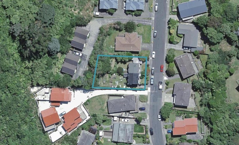 13B Percy Dyett Drive, Karori, Wellington - Carousel 1