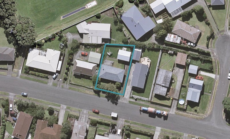 22 Glamis Avenue, Bell Block, New Plymouth - Carousel 1