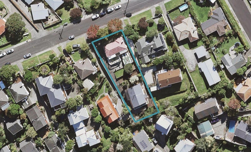 2/37 Verran Road, Birkenhead, Auckland - Carousel 1