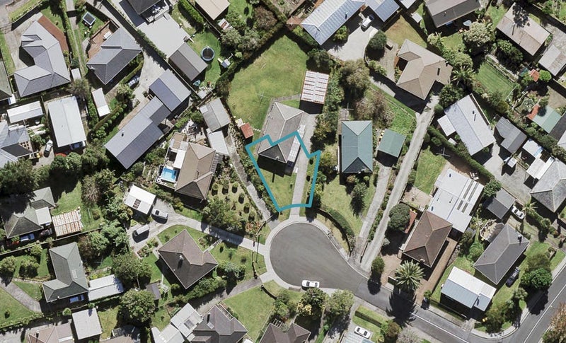 1/9 Beaufield Lane, Te Atatu Peninsula, Auckland - Carousel 1