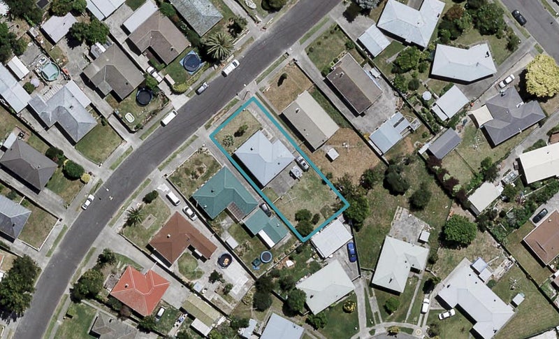 8 Neal Crescent, Onekawa, Napier - Carousel 1