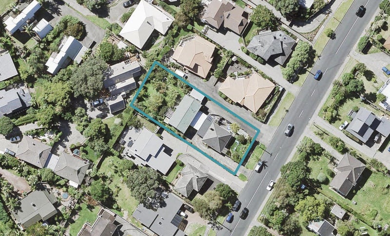 1/442 Beach Road, Murrays Bay, Auckland - Carousel 1