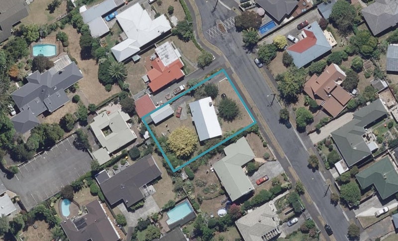 16 Johnsview Terrace, Hillcrest, Hamilton - Carousel 1